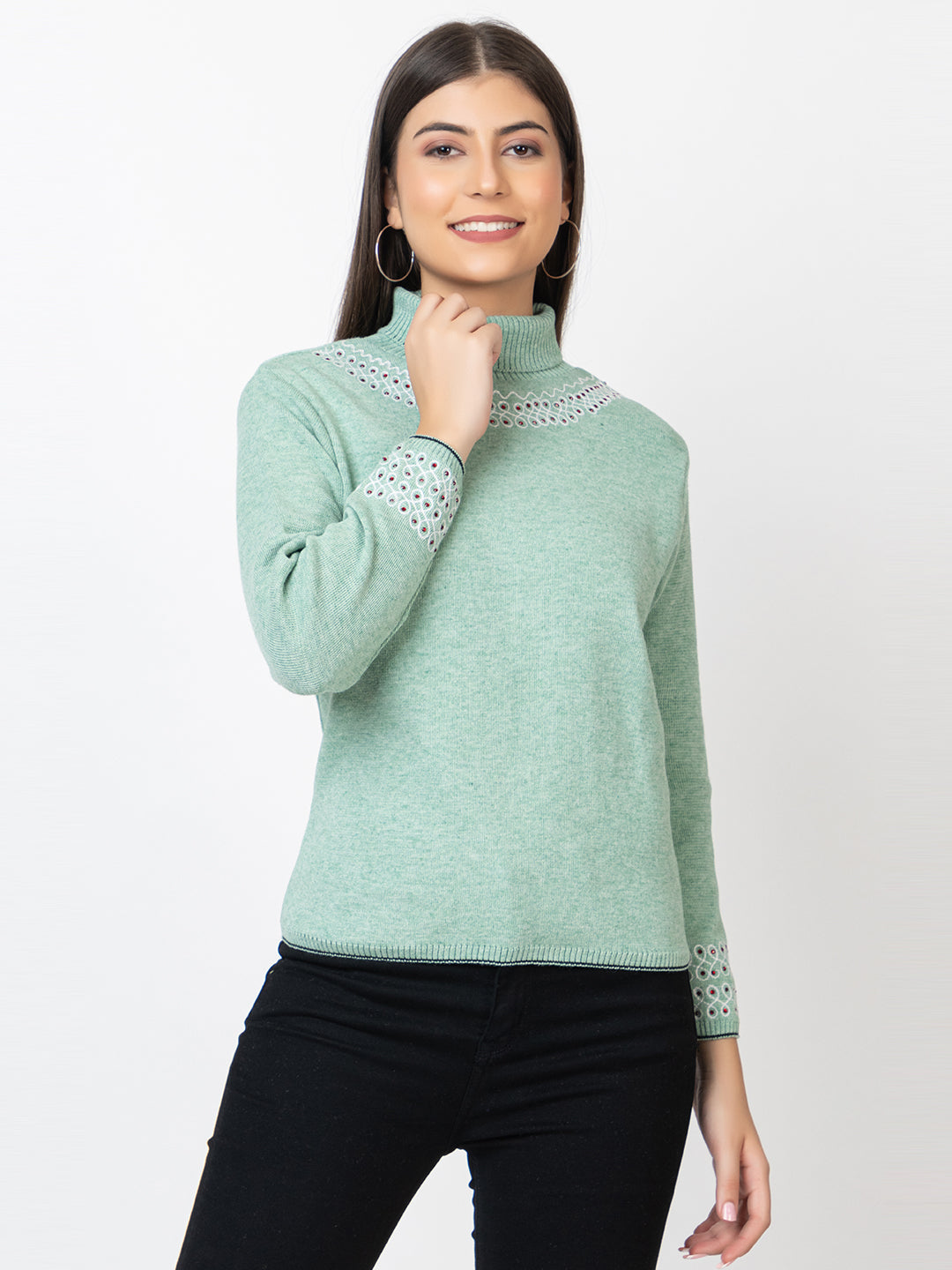 EMBROIDERED SWEATER FOR LADIES
