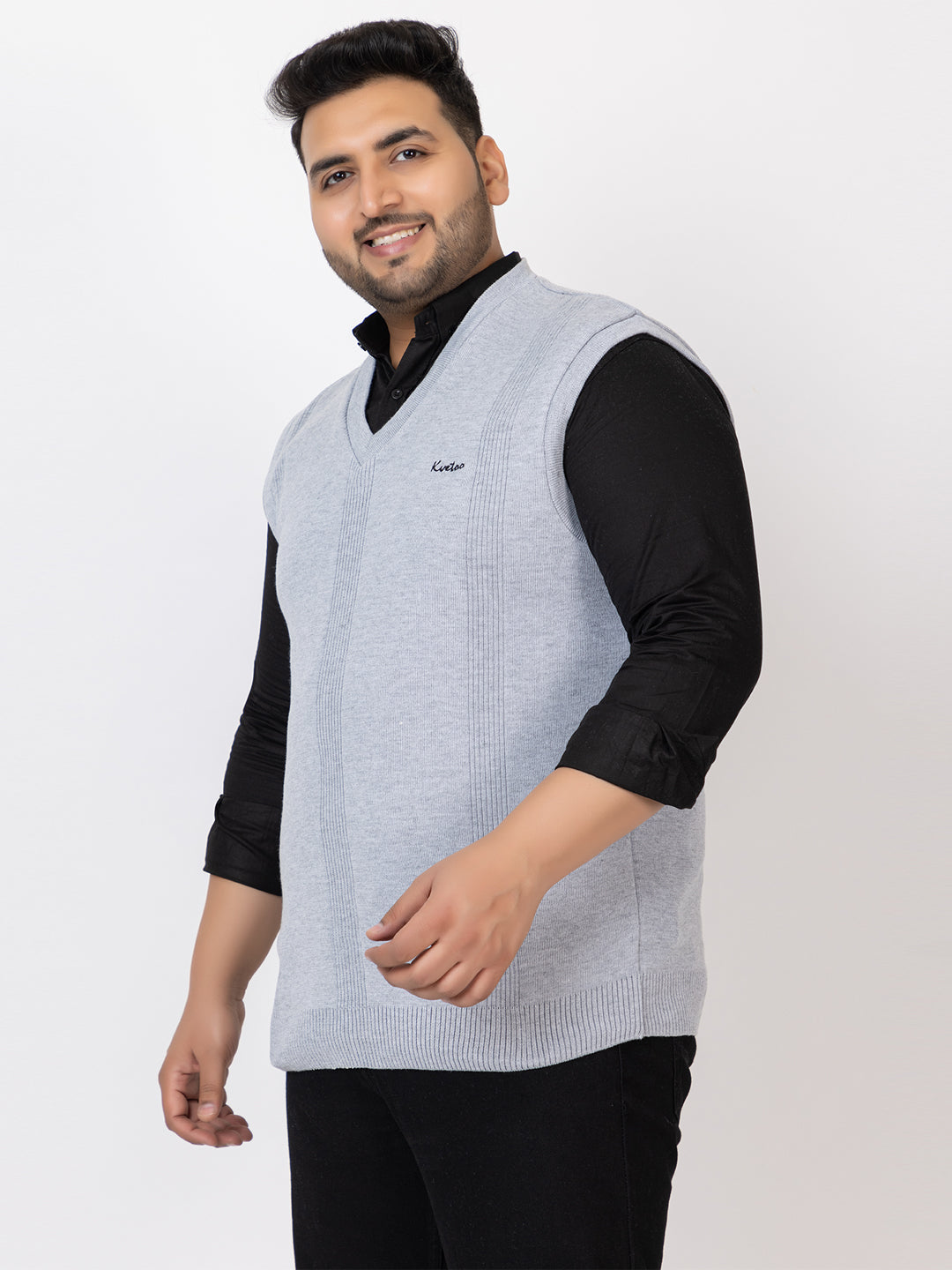 MEN V NECK SLEEVELESS PLAIN PLUS SIZE SWEATER