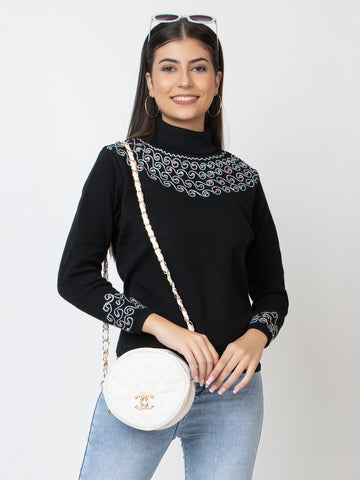 EMBROIDERED SWEATER FOR LADIES